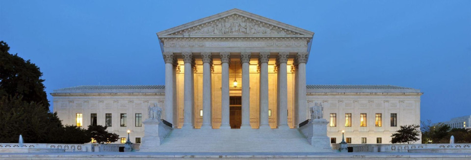 When the US Supreme Court set Monday, October 5th for oral arguments on an appeal from the Colorado State Supreme Court by Suncor and Exxon, it highlighted what could become a landmark case about damage from climate change and the role of fossil fuels. Why the case could make or break the ability of states and local governments to ‘make polluters pay.’
